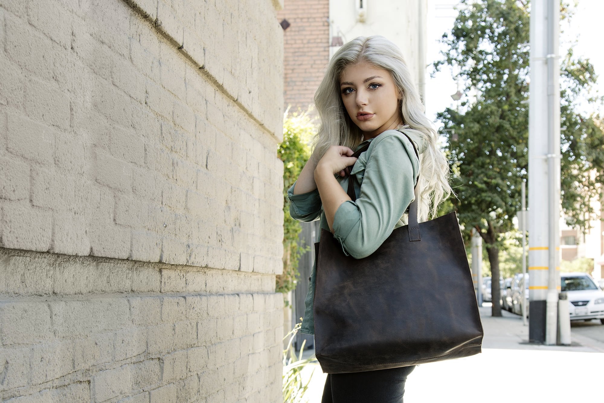 Raw Edge Leather Tote - Vintage Mocha Handbag