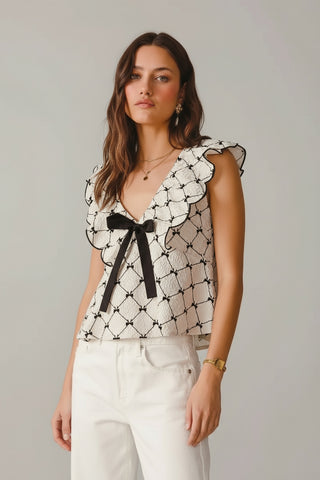 SO ME Bow Texture Jacquard Woven Top with Scallop and Tie