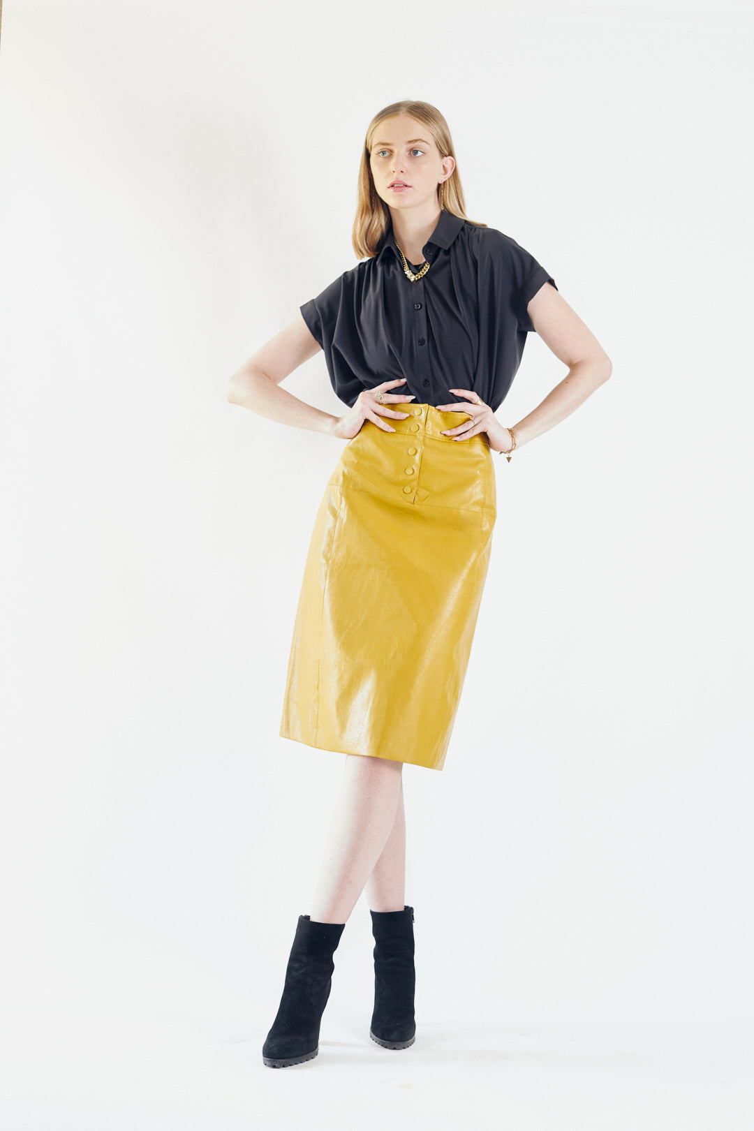 Glossy Vegan Leather Pencil Skirt – Women’s Chic Faux Leather Skirt